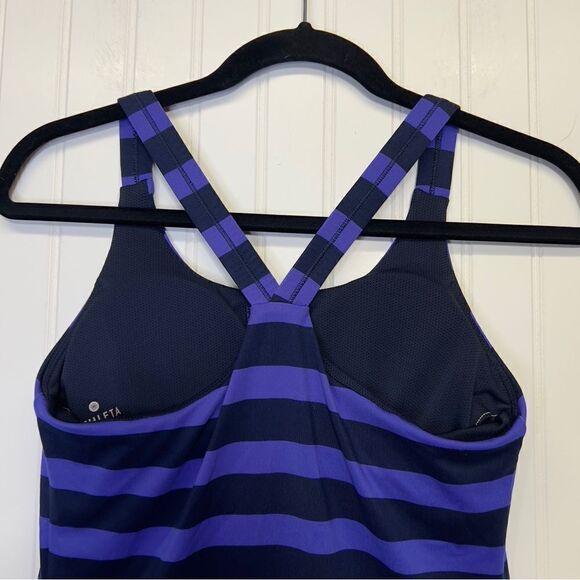 Athleta built in bra tank small - Picture 14 of 14